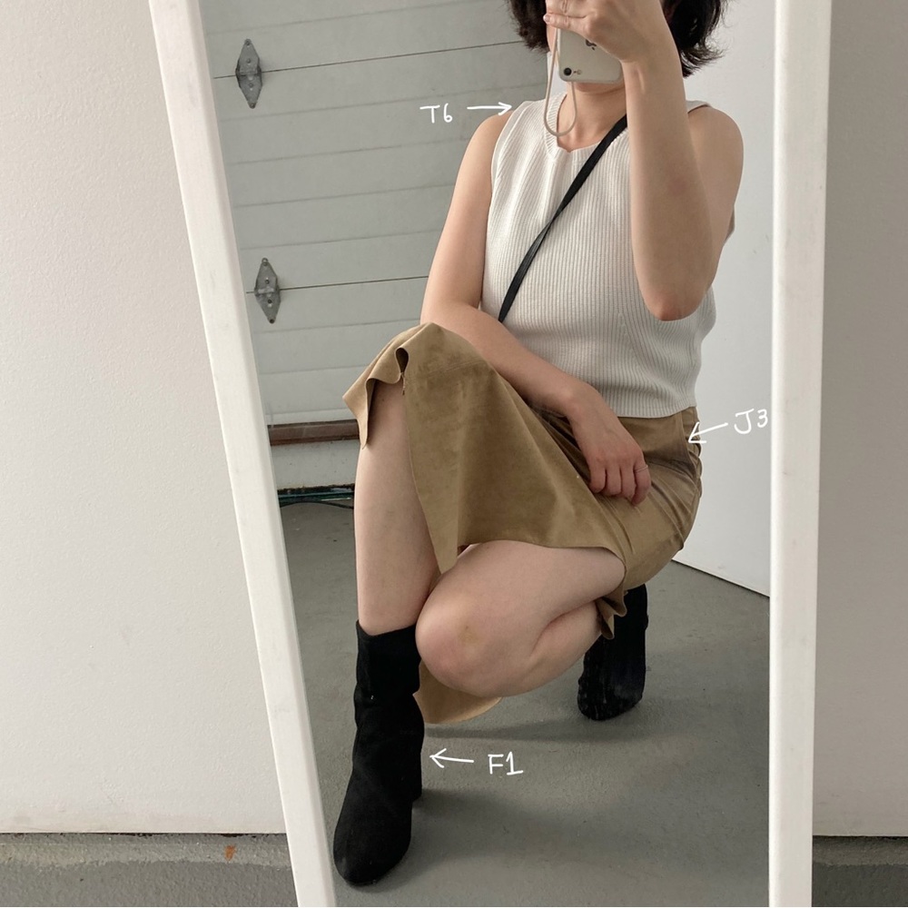 Club Monaco crop knit vest cute sweater T6